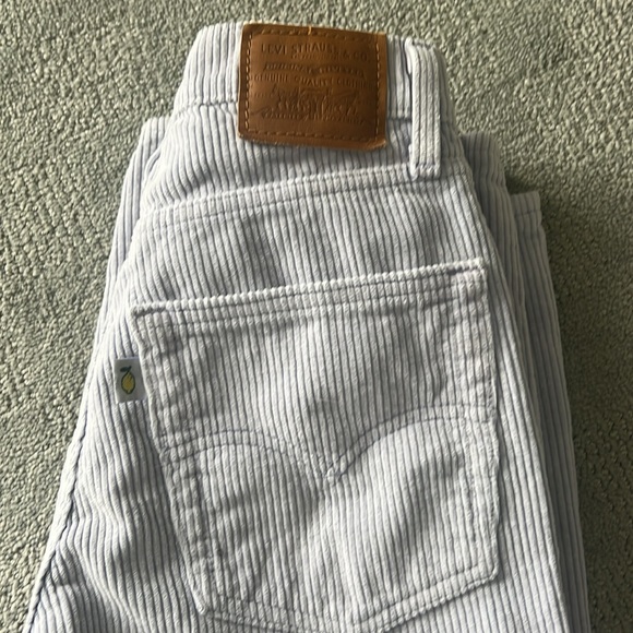 Levi’s - Picture 3 of 3